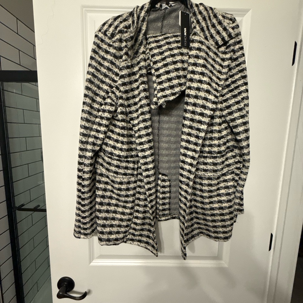 Black and White Patterned Open Front Cardigan
